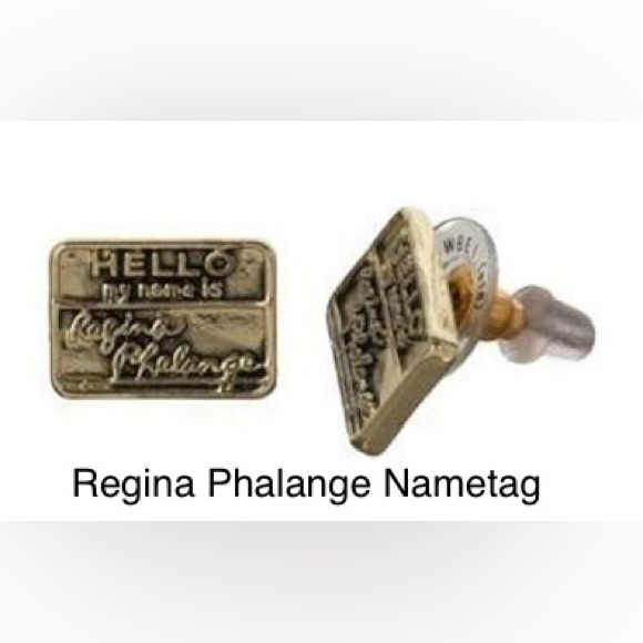 FRIENDS Monica, Rachel & Phoebe Bundle of 5 - Mug, Socks, Earrings & Shoe Charms - Picture 5 of 9